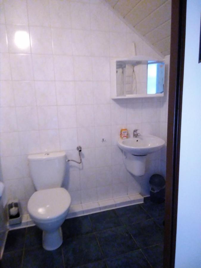 Dom Pod Sosnami Panzió Mielno  Kültér fotó